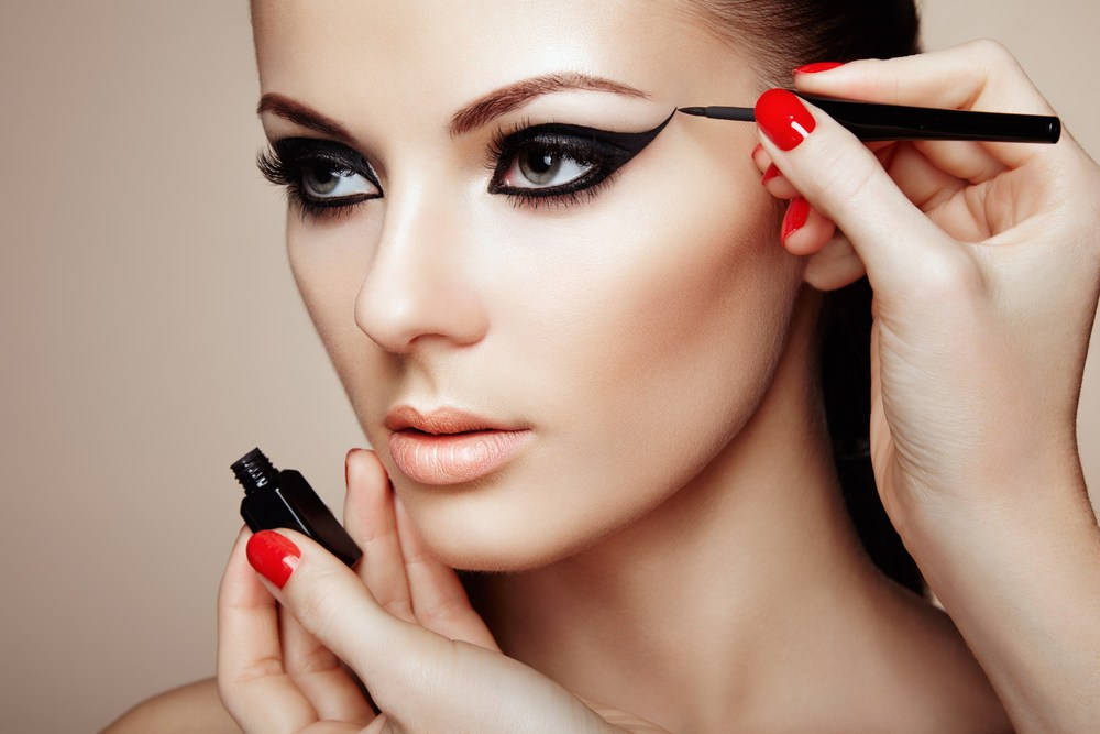 Learn Make-Up Videos - Spas Salons India
