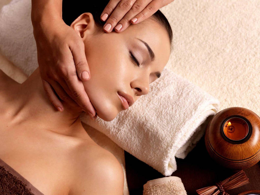 Head Massage Videos on Spas and Salons India