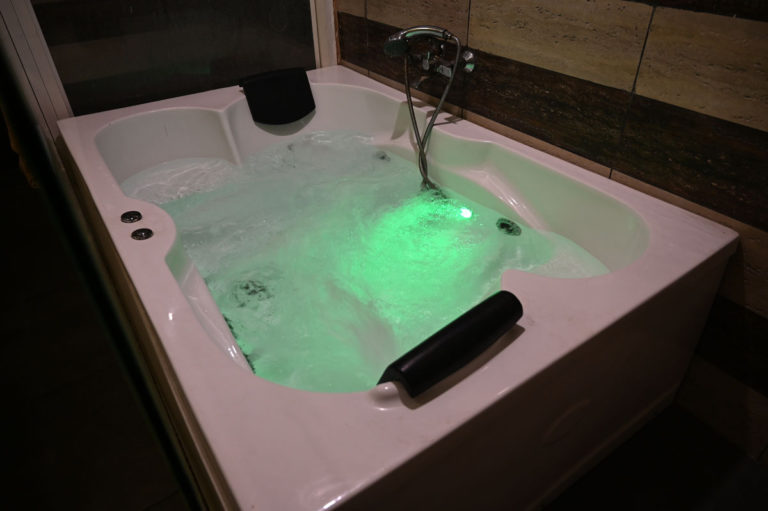 Simply Nirvana Spa Sector 63 Noida Uttar Pradesh Spas and Salons India 19 768x511